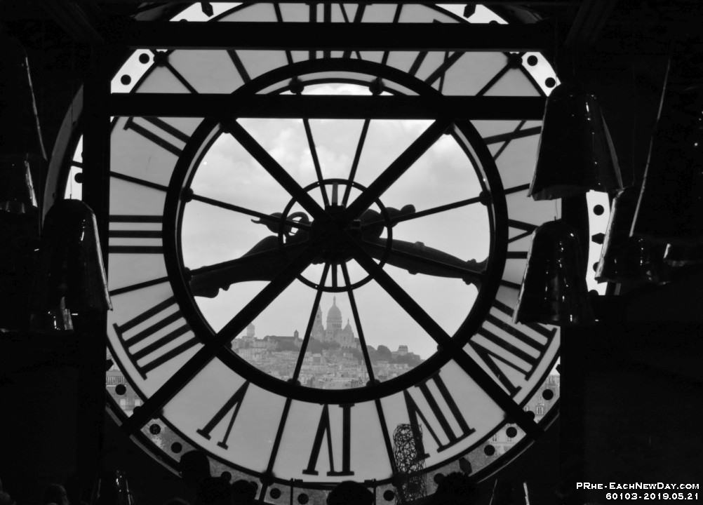 60103RoCrLeBw - At the Musée d'Orsay - Paris, France